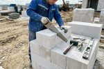 Инструмент для работы с пенобетона: от ножовки до станка